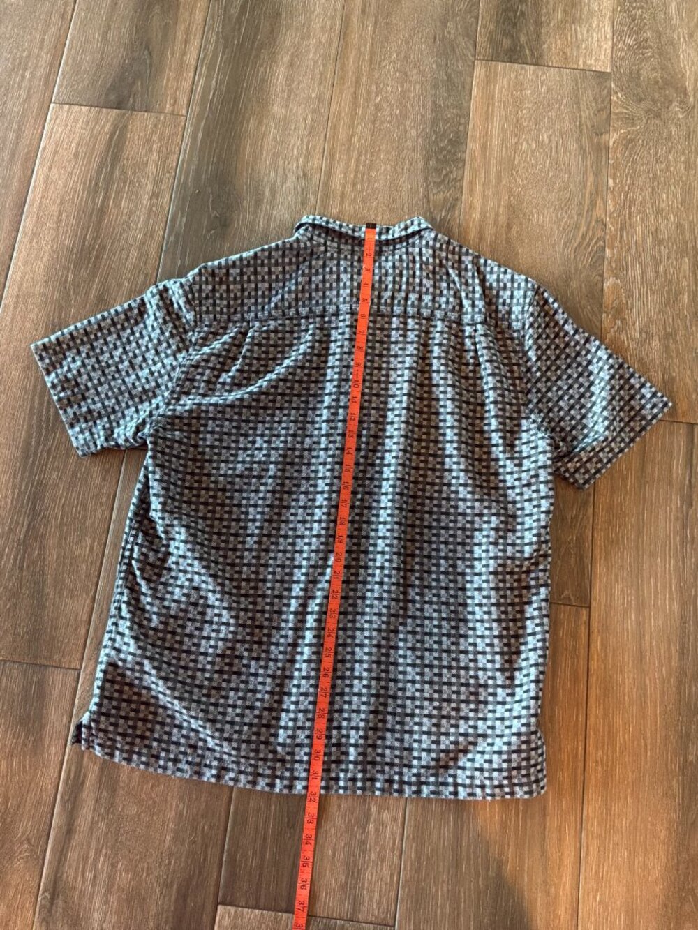 Tommy Bahama men's silk/cotton geometric pattern short sleeve shirt size XL - Picture 3 of 5